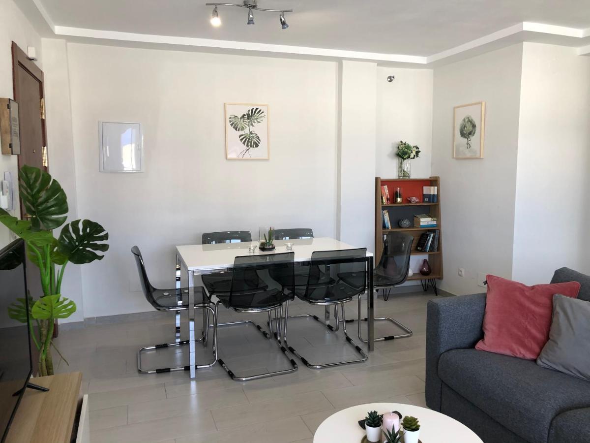 Victoria Luxury Beachfront Apartment In Benalmadena Costa Dış mekan fotoğraf