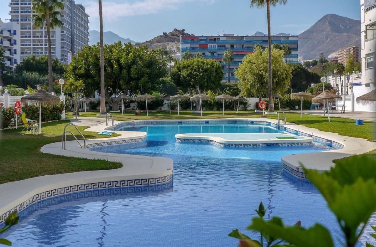 Victoria Luxury Beachfront Apartment In Benalmadena Costa Dış mekan fotoğraf