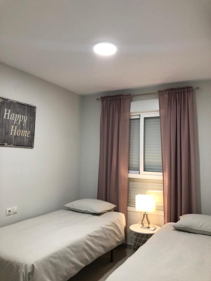Victoria Luxury Beachfront Apartment In Benalmadena Costa Dış mekan fotoğraf