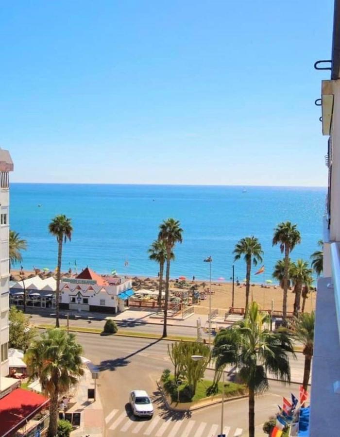 Victoria Luxury Beachfront Apartment In Benalmadena Costa Dış mekan fotoğraf