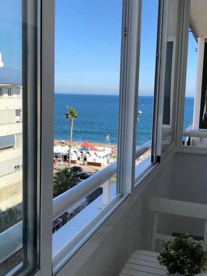 Victoria Luxury Beachfront Apartment In Benalmadena Costa Dış mekan fotoğraf