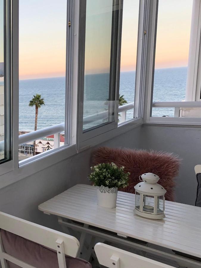 Victoria Luxury Beachfront Apartment In Benalmadena Costa Dış mekan fotoğraf