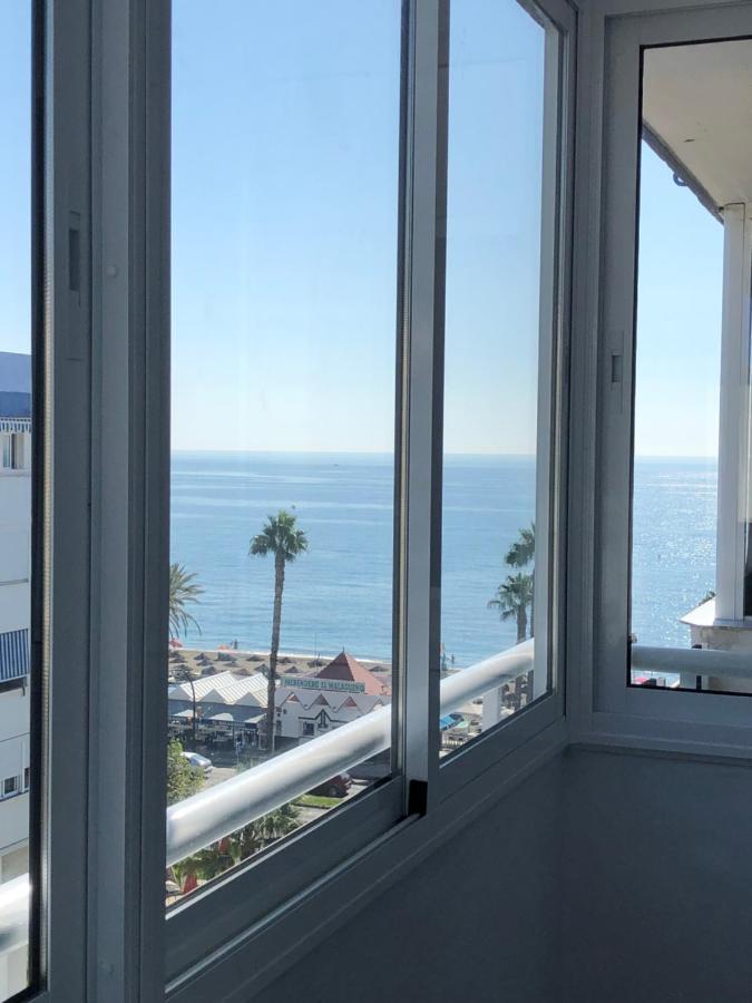 Victoria Luxury Beachfront Apartment In Benalmadena Costa Dış mekan fotoğraf